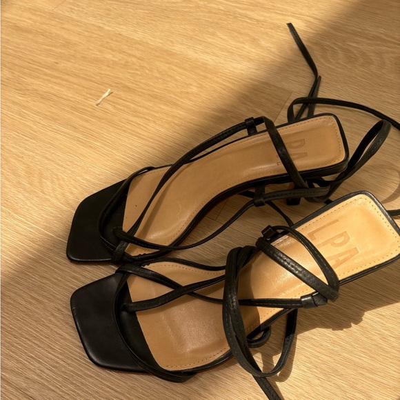 Lpa Raphael tie sandals - Picture 3 of 3